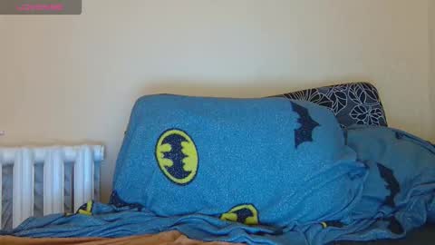 AliceWoolfy online show from September 8, 2025, 8:19 pm