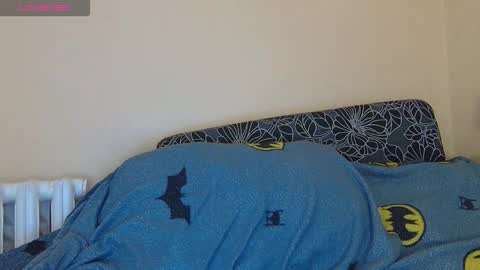 AliceWoolfy online show from October 23, 2025, 9:57 pm