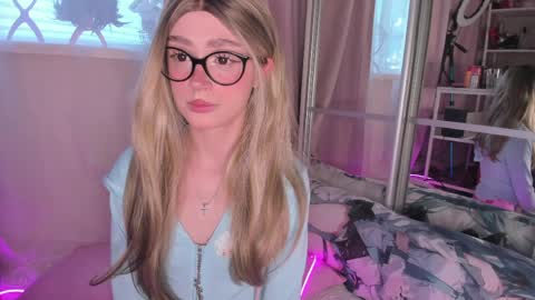 from wonderland online show from April 3, 2026, 3:10 pm