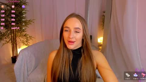 Mia online show from September 23, 2025, 2:03 am