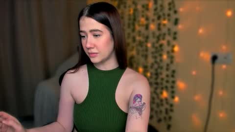 Alicia online show from October 24, 2025, 10:39 pm