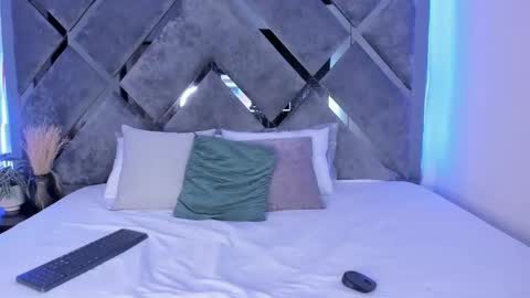 Alice  online show from January 7, 2025, 8:21 pm