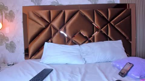 Alice  online show from October 28, 2025, 4:27 am