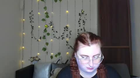 Snapshot of alicia_side_red chatting on May 5, 2026, 5:37 am Alicia online show from May 5, 2026, 5:37 am