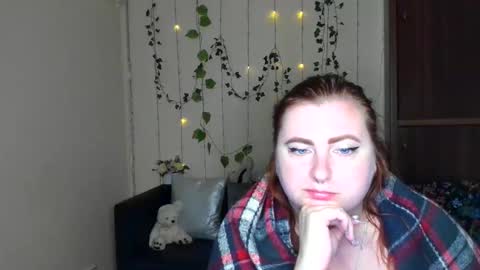 Snapshot of alicia_side_red chatting on June 4, 2026, 6:08 am Alicia online show from June 4, 2026, 6:08 am