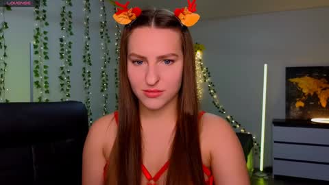 Snapshot of alicia_x_art chatting on December 23, 2024, 1:40 am Alicia Lici  online show from December 23, 2024, 1:40 am