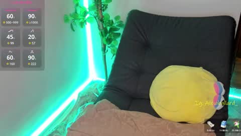 Jennyfer online show from February 27, 2025, 11:37 pm