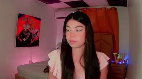 Snapshot of aliciabiden chatting on January 22, 2025, 7:35 am aliciabiden online show from January 22, 2025, 7:35 am