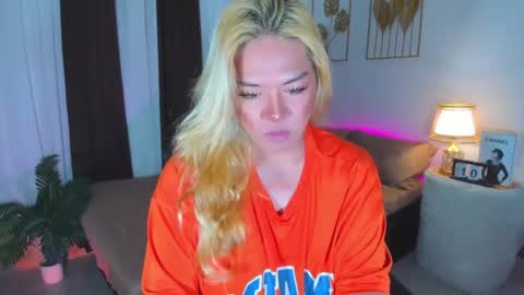 aliciacum online show from November 15, 2025, 11:40 am