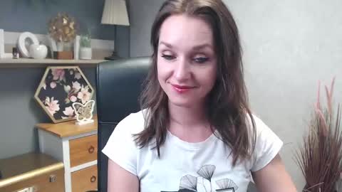 Alicia online show from December 17, 2024, 4:21 pm