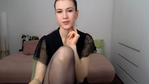 alicianoveli online show from December 16, 2025, 8:19 am