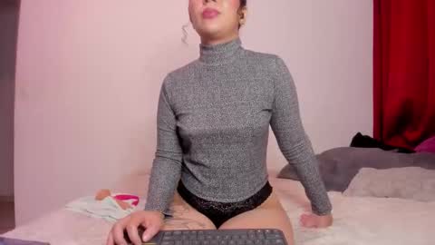 Snapshot of aliciapalmer19 chatting on September 20, 2025, 12:33 am Alis 3 independent model 3 online show from September 20, 2025, 12:33 am