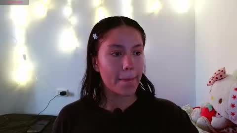 Snapshot of aliciia_23 chatting on December 15, 2025, 10:03 pm aliciia_23 online show from December 15, 2025, 10:03 pm