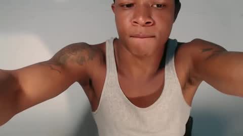 Snapshot of alid_17 chatting on March 6, 2025, 5:00 pm Alid 17 online show from March 6, 2025, 5:00 pm