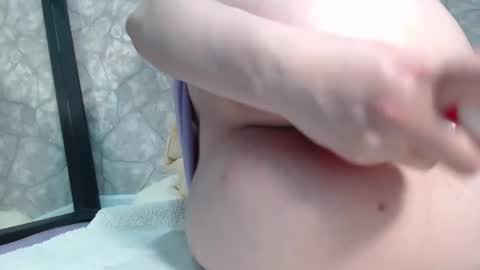 alidaalida2 online show from November 5, 2025, 3:12 pm