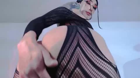     online show from June 11, 2026, 12:32 am