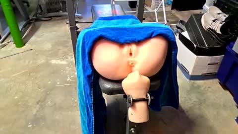 Doll Destroyer online show from April 21, 2026, 1:50 pm