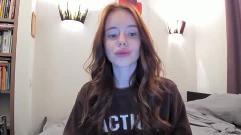 Snapshot of aliensi chatting on September 15, 2025, 7:47 pm aliensi online show from September 15, 2025, 7:47 pm