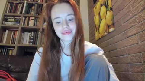 Snapshot of aliensi chatting on February 19, 2026, 8:27 pm aliensi online show from February 19, 2026, 8:27 pm