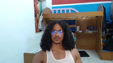 alienxmoon online show from September 27, 2025, 5:01 am