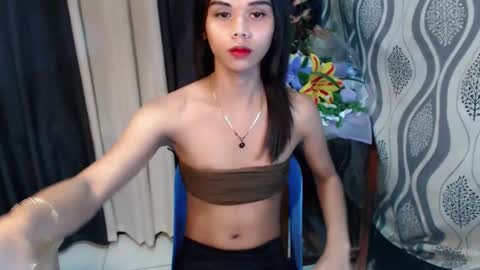 aliexagrey online show from February 15, 2026, 6:26 pm