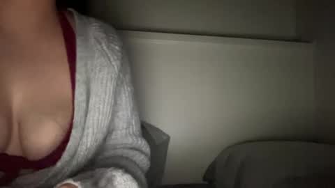 Snapshot of alihandra_ale chatting on September 23, 2025, 4:37 am alihandra_ale online show from September 23, 2025, 4:37 am