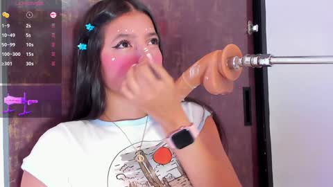 Snapshot of alina_cute18 chatting on February 1, 2025, 2:34 pm alina online show from February 1, 2025, 2:34 pm