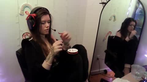 Snapshot of alina_nightshade chatting on December 24, 2024, 9:55 pm Alina Nightshade online show from December 24, 2024, 9:55 pm