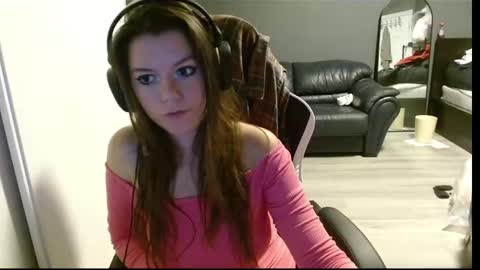 Snapshot of alina_nightshade chatting on September 27, 2025, 11:32 pm Alina Nightshade online show from September 27, 2025, 11:32 pm