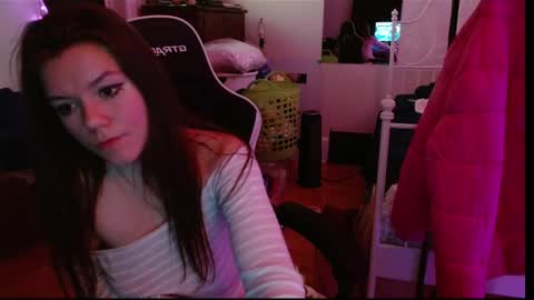 Snapshot of alina_nightshade chatting on March 27, 2026, 5:24 am Alina Nightshade online show from March 27, 2026, 5:24 am