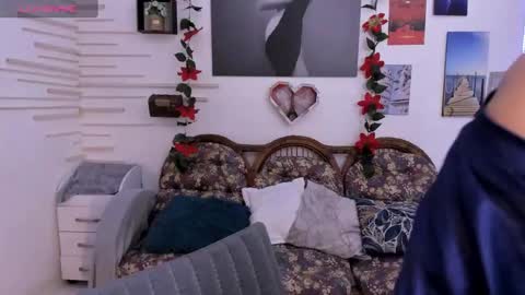 alinabozz1 online show from December 29, 2024, 12:30 am