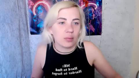 Snapshot of alinafrey_ chatting on February 18, 2026, 6:31 am Alina online show from February 18, 2026, 6:31 am