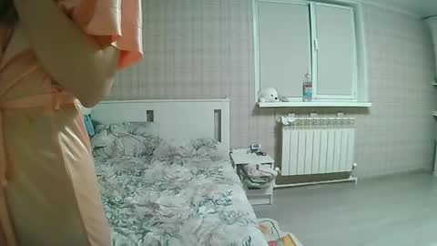 alinakiss66 online show from April 5, 2026, 10:07 pm