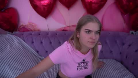 Snapshot of alinalemon chatting on February 8, 2026, 8:34 pm Alina online show from February 8, 2026, 8:34 pm