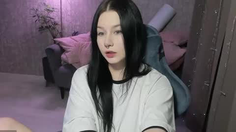 Aline Greeeen online show from October 12, 2025, 1:21 pm