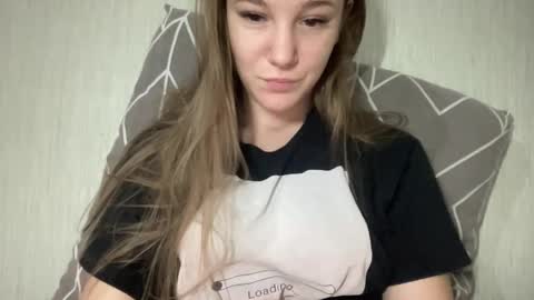 alisa0258 online show from November 13, 2025, 5:56 pm