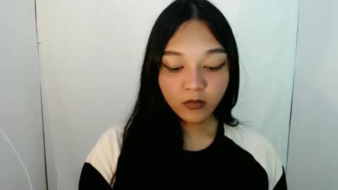 Shanti xhey online show from March 25, 2026, 11:00 pm