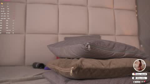     online show from January 28, 2025, 3:25 pm