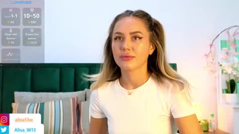 Alisa online show from September 21, 2025, 9:44 am