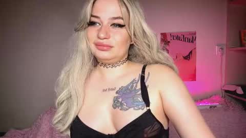 Alise and Frank online show from January 11, 2026, 3:11 am