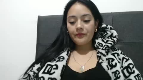 alisha_9997 online show from October 2, 2025, 11:56 pm