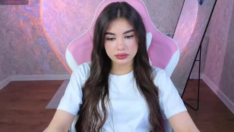 Alisha online show from April 14, 2026, 1:55 am