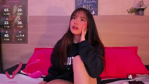 Snapshot of alisha_olsen_ chatting on October 6, 2025, 4:10 am alisha_olsen_ online show from October 6, 2025, 4:10 am