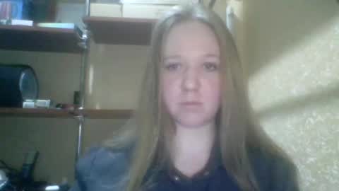 alisha_xi online show from December 18, 2025, 3:29 pm