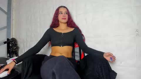 alishaevans_rs online show from February 23, 2026, 4:26 pm