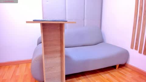           online show from November 12, 2025, 12:05 pm