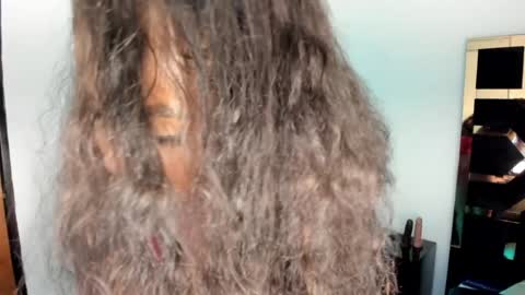 Alisha online show from February 5, 2025, 5:53 pm