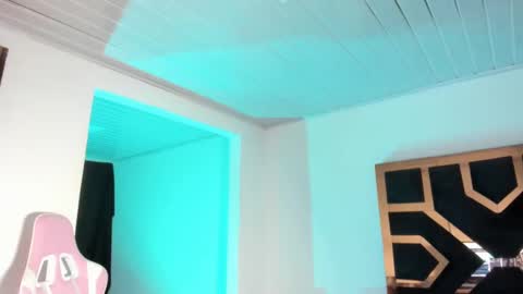 Alisha online show from March 1, 2025, 1:43 am