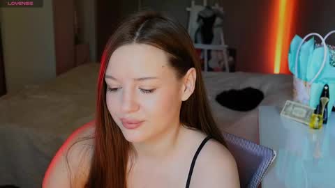 Snapshot of alisia_here chatting on April 11, 2026, 11:47 am Hey there Im a Hookah Girl online show from April 11, 2026, 11:47 am