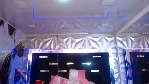 alison_marr online show from January 13, 2026, 7:08 pm